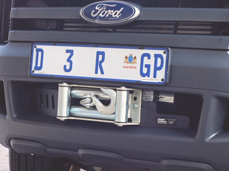 Load image into Gallery viewer, Ford Ranger PX PX2 Hidden Winch Cradle in bumper mount - WPFR001 1
